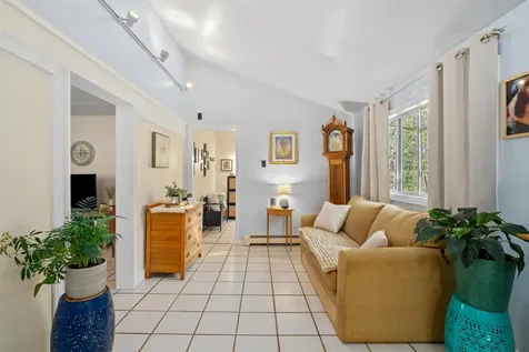 88 Perch Pond Road Holderness NH 03245