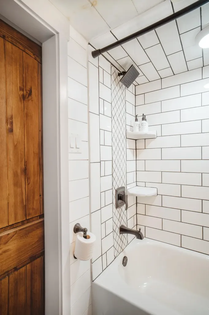 2053 Pikes Falls Road Jamaica VT 05343