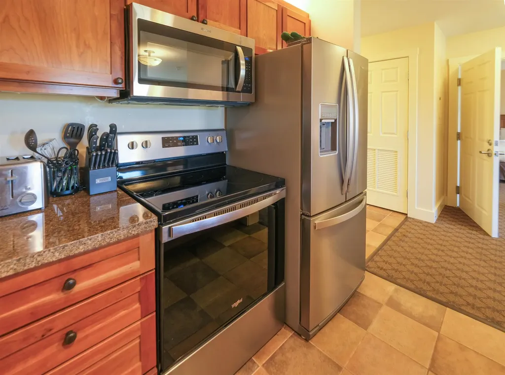 714/716 Qiii Jackson Gore Adams House Road Ludlow VT 05149