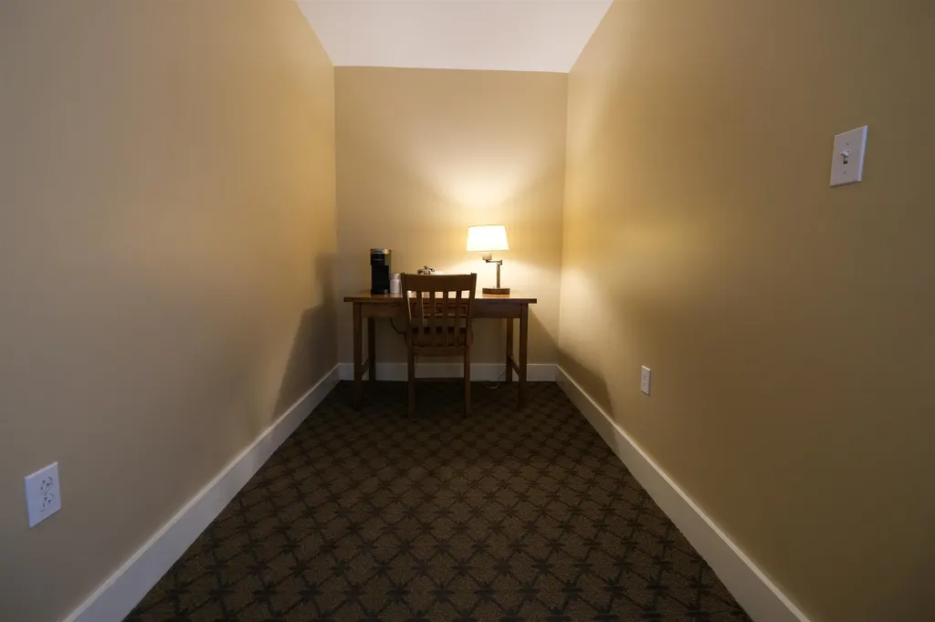 714/716 Qiii Jackson Gore Adams House Road Ludlow VT 05149