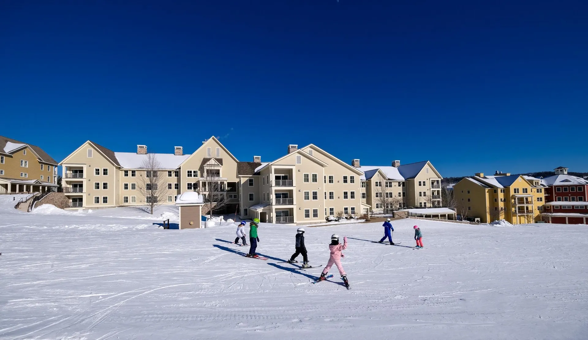 714/716 Qiii Jackson Gore Adams House Road Ludlow VT 05149