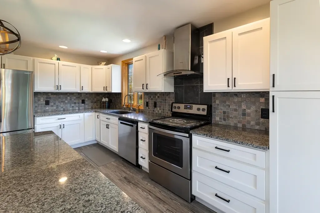 2 Maynard Court Grand Isle VT 05458