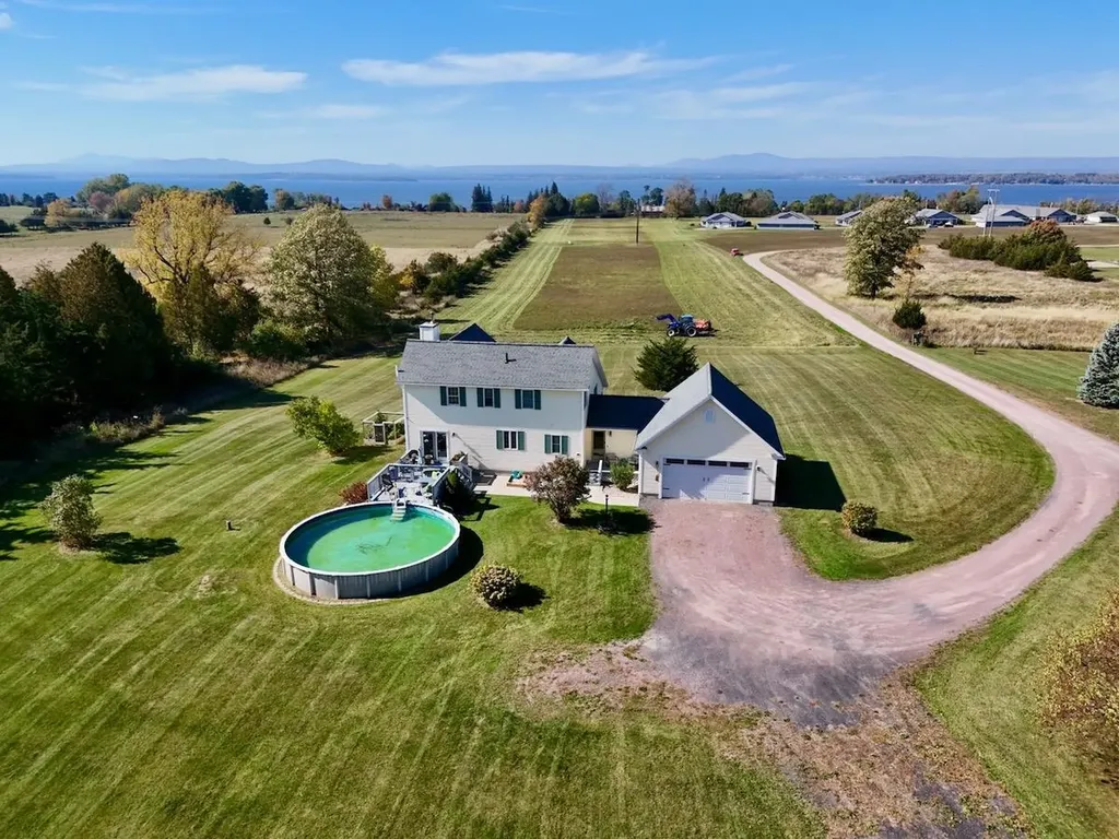 2 Maynard Court Grand Isle VT 05458