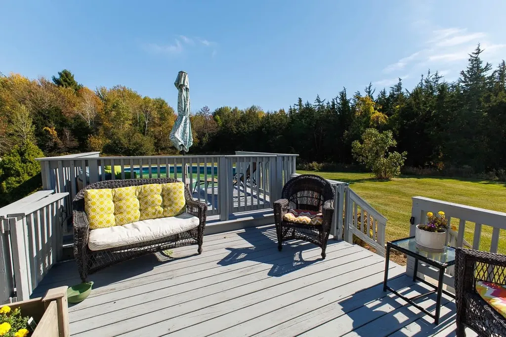 2 Maynard Court Grand Isle VT 05458