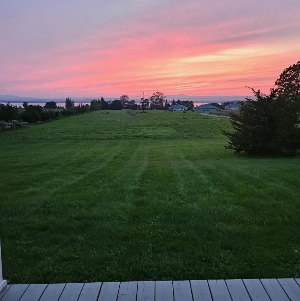 2 Maynard Court Grand Isle VT 05458