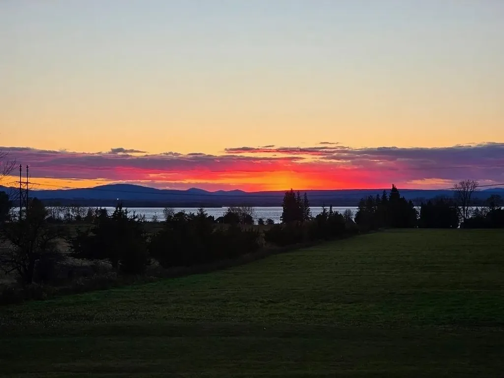 2 Maynard Court Grand Isle VT 05458