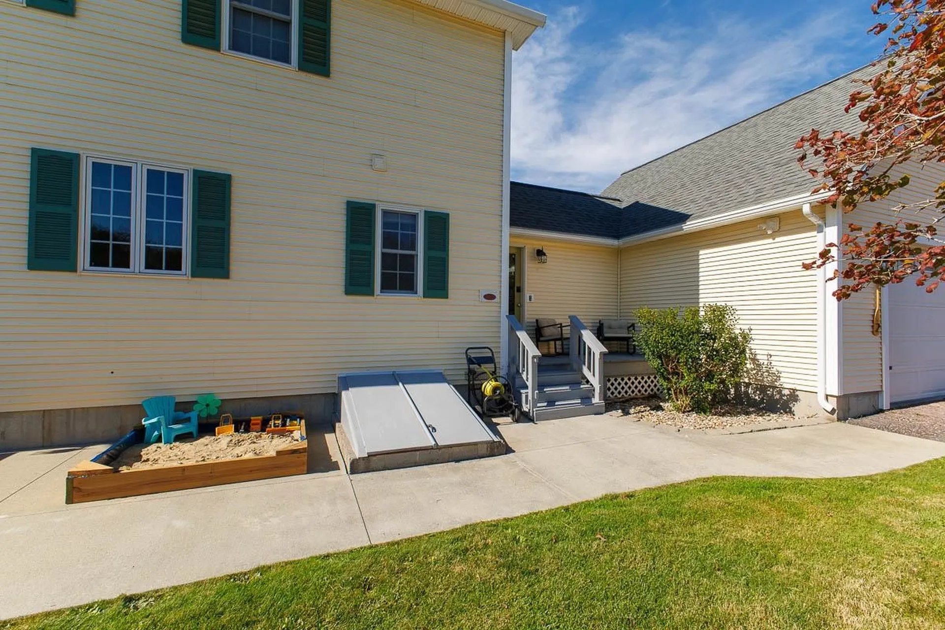 2 Maynard Court Grand Isle VT 05458