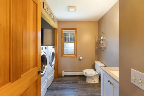 2 Maynard Court Grand Isle VT 05458