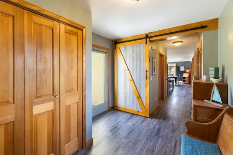 2 Maynard Court Grand Isle VT 05458