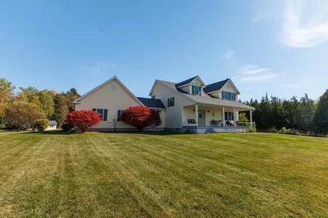 2 Maynard Court Grand Isle VT 05458