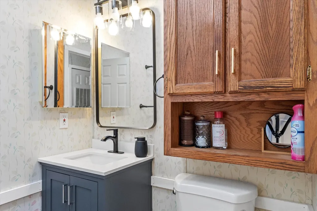 1 Longwood Lane Merrimack NH 03054