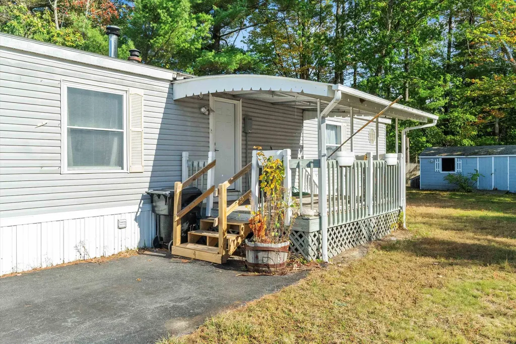 1 Longwood Lane Merrimack NH 03054