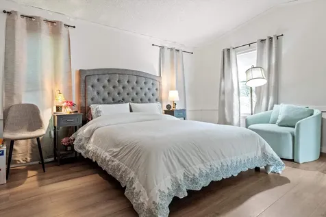 1 Longwood Lane Merrimack NH 03054