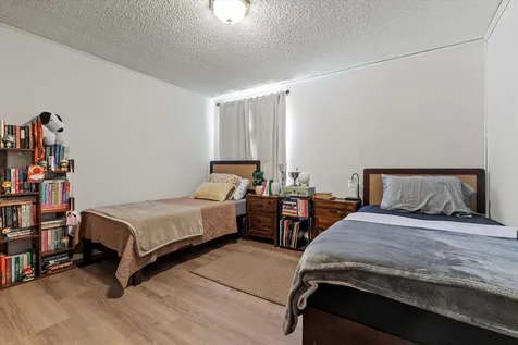 1 Longwood Lane Merrimack NH 03054