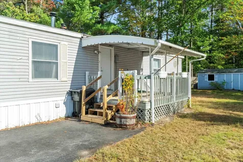 1 Longwood Lane Merrimack NH 03054