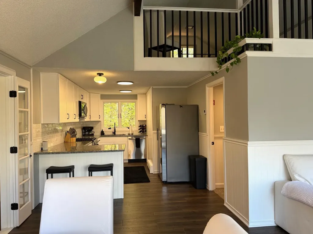 66 Hilltop Road Londonderry VT 05155