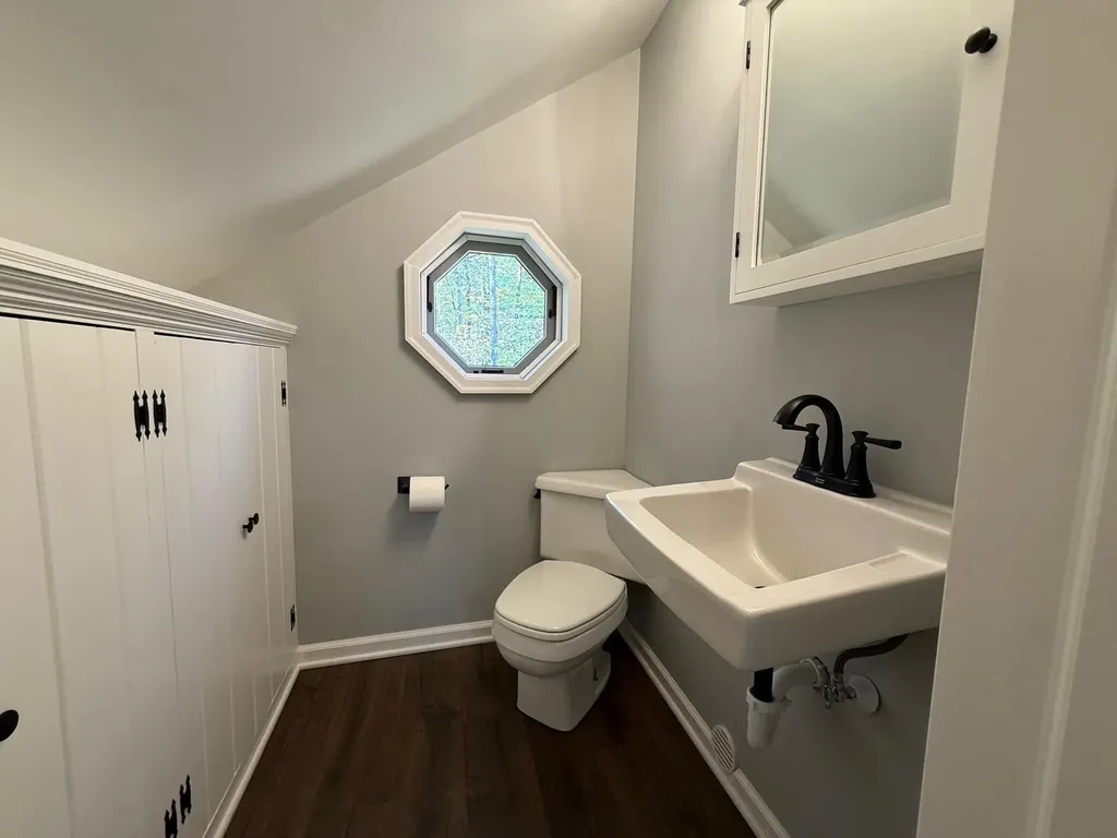 66 Hilltop Road Londonderry VT 05155