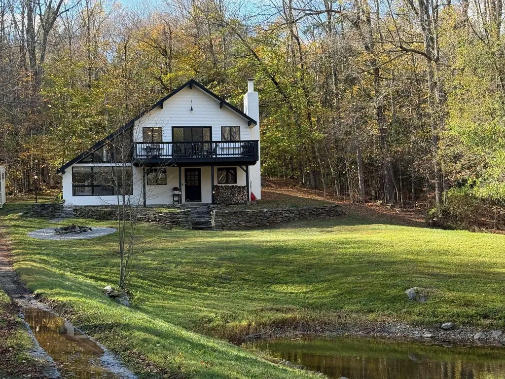 66 Hilltop Road Londonderry VT 05155