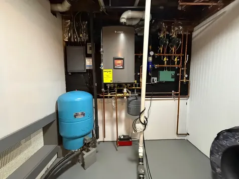 66 Hilltop Road Londonderry VT 05155