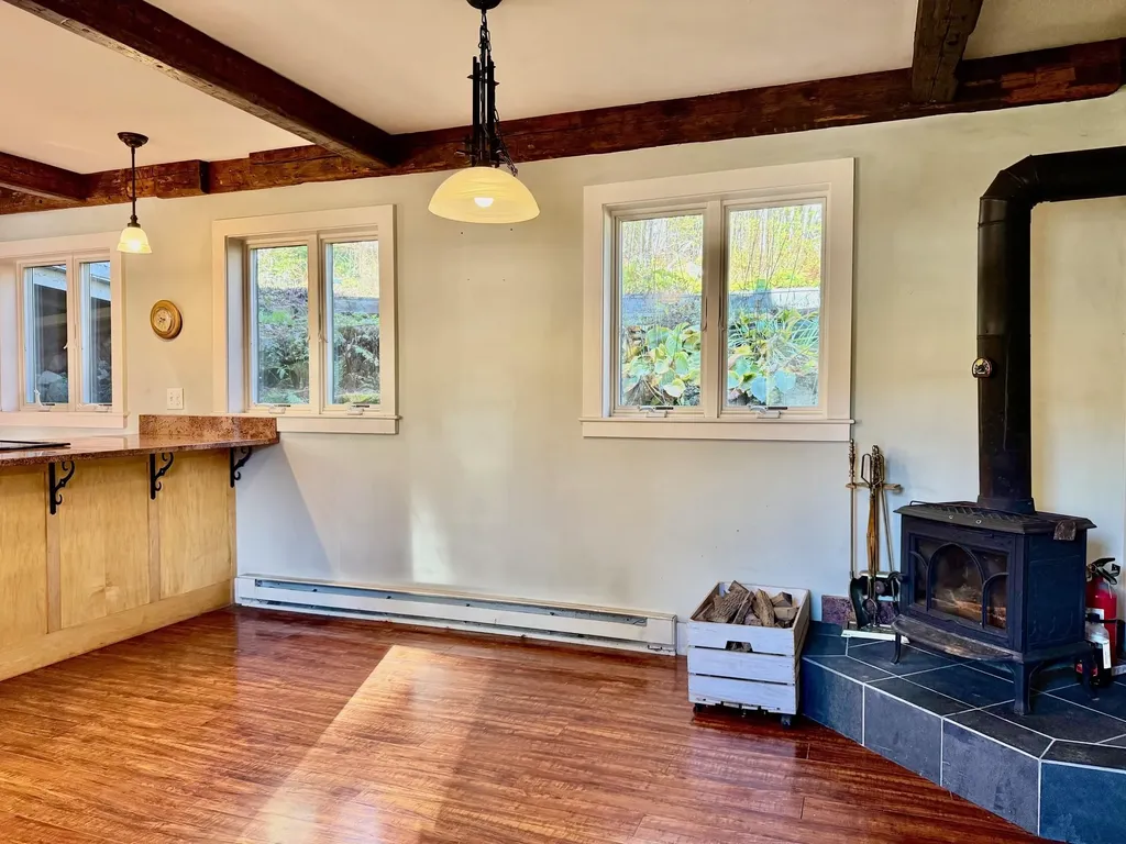 4106 Vt Route 30 Jamaica VT 05343