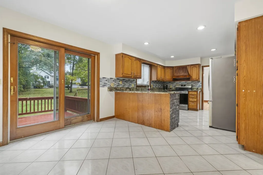 361 Laydon Street Manchester NH 03109