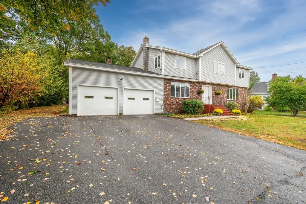 361 Laydon Street Manchester NH 03109