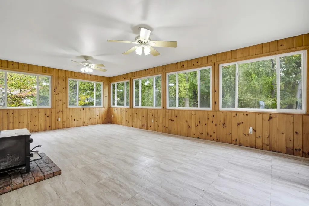 361 Laydon Street Manchester NH 03109