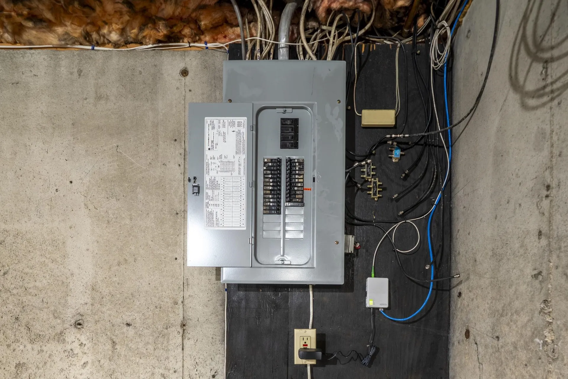 361 Laydon Street Manchester NH 03109