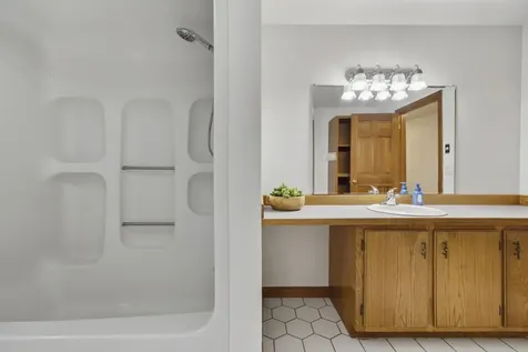 361 Laydon Street Manchester NH 03109