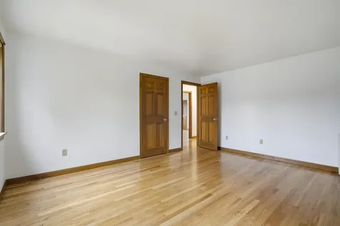 361 Laydon Street Manchester NH 03109