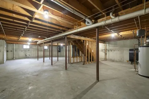 361 Laydon Street Manchester NH 03109