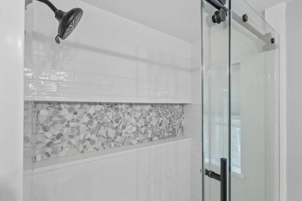 27 Village Drive Atkinson NH 03811