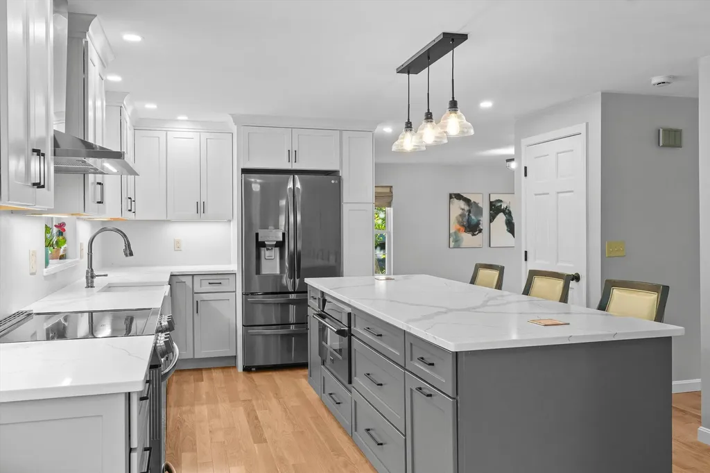 27 Village Drive Atkinson NH 03811