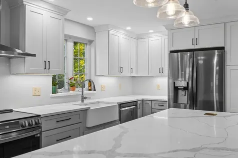 27 Village Drive Atkinson NH 03811