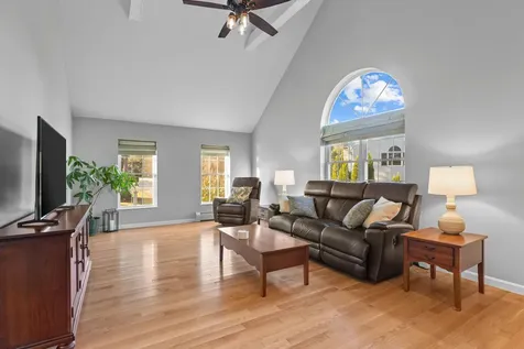 27 Village Drive Atkinson NH 03811