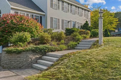 27 Village Drive Atkinson NH 03811