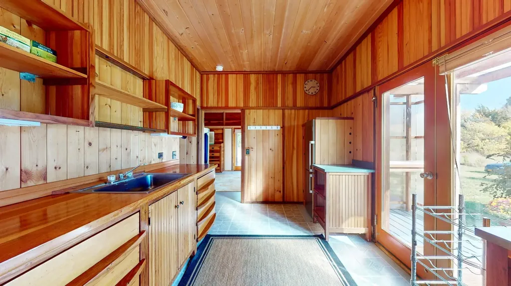 2137 N. Bingham Street Cornwall VT 05753