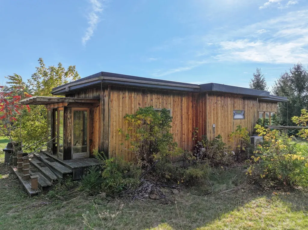 2137 N. Bingham Street Cornwall VT 05753