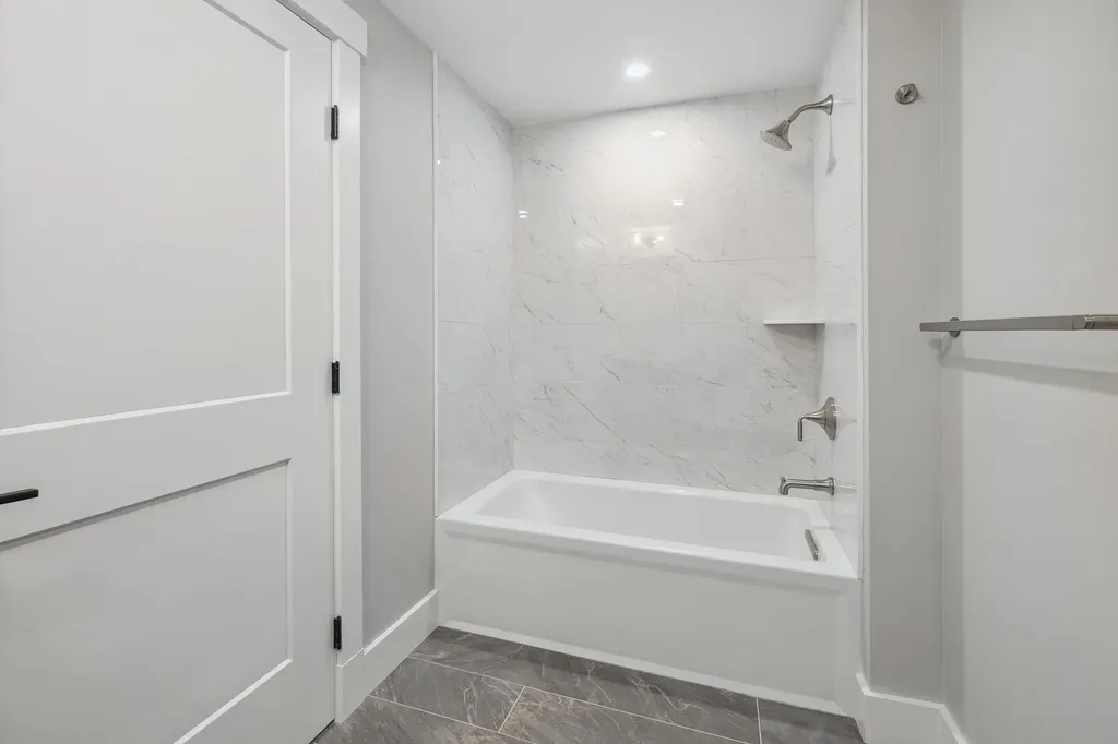 243 Skimobile Road Conway NH 03860