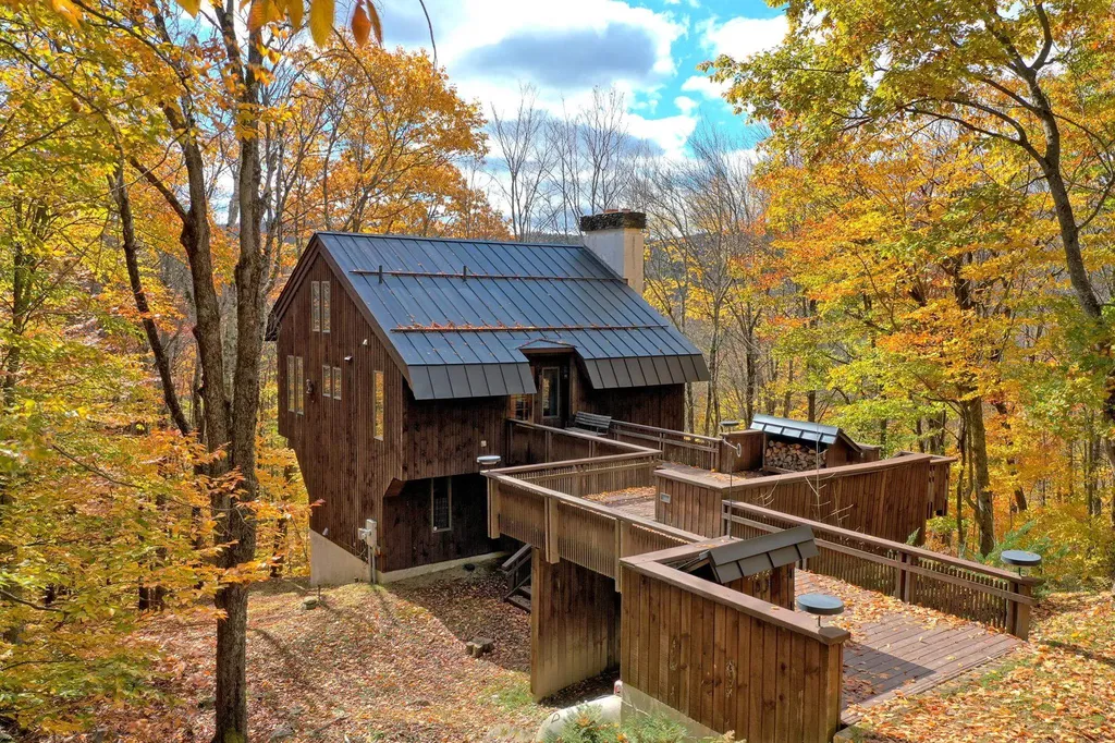 493 Kestrell Drive Plymouth VT 05056