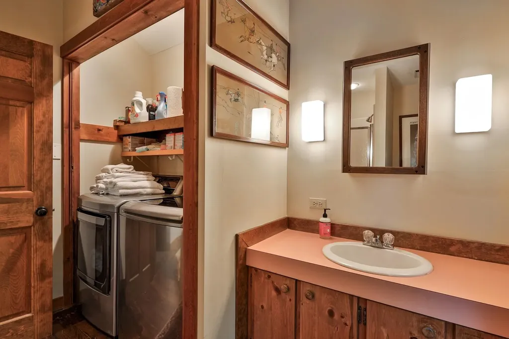 493 Kestrell Drive Plymouth VT 05056