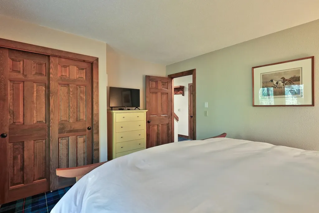 493 Kestrell Drive Plymouth VT 05056