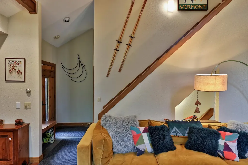 493 Kestrell Drive Plymouth VT 05056