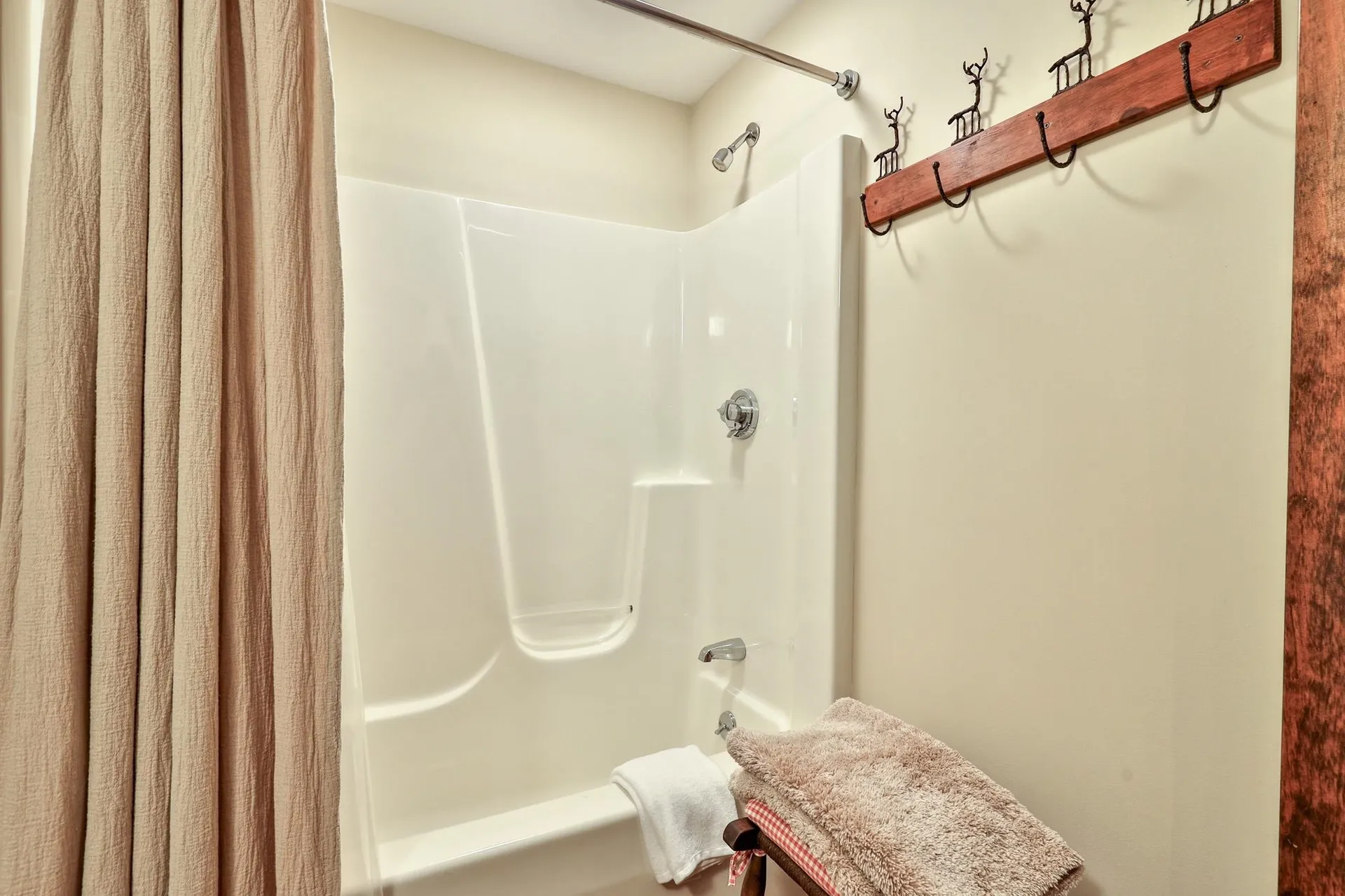 493 Kestrell Drive Plymouth VT 05056