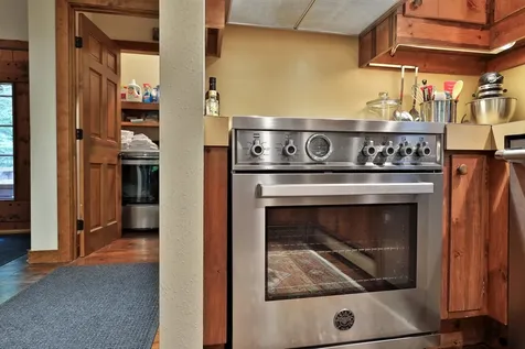 493 Kestrell Drive Plymouth VT 05056