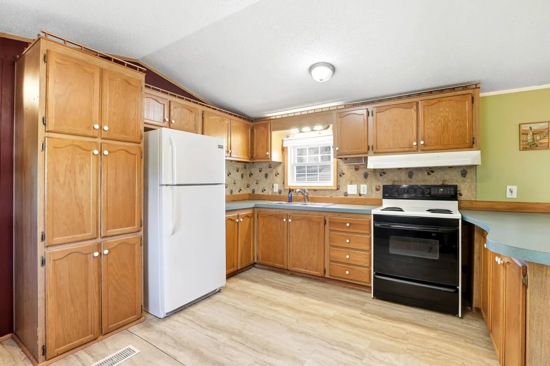 10 Lane Drive Allenstown NH 03275