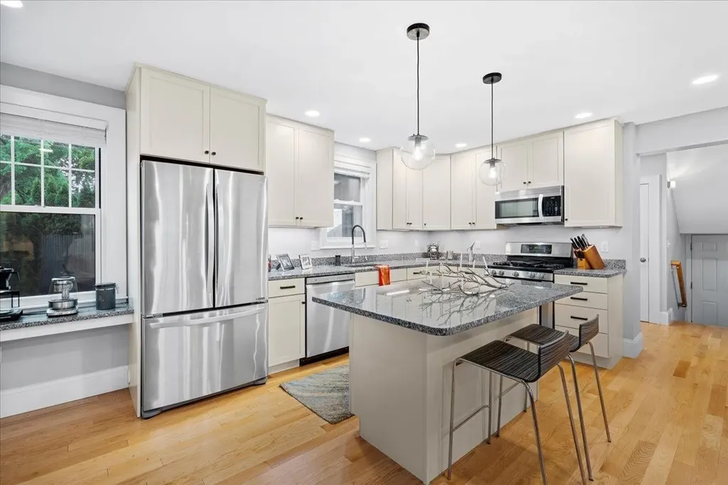 165 Taylor Street Manchester NH 03103