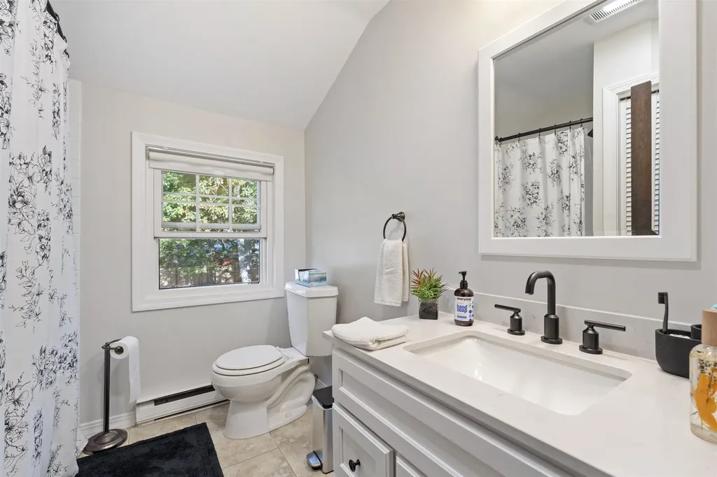 19 Vista Way Merrimack NH 03054