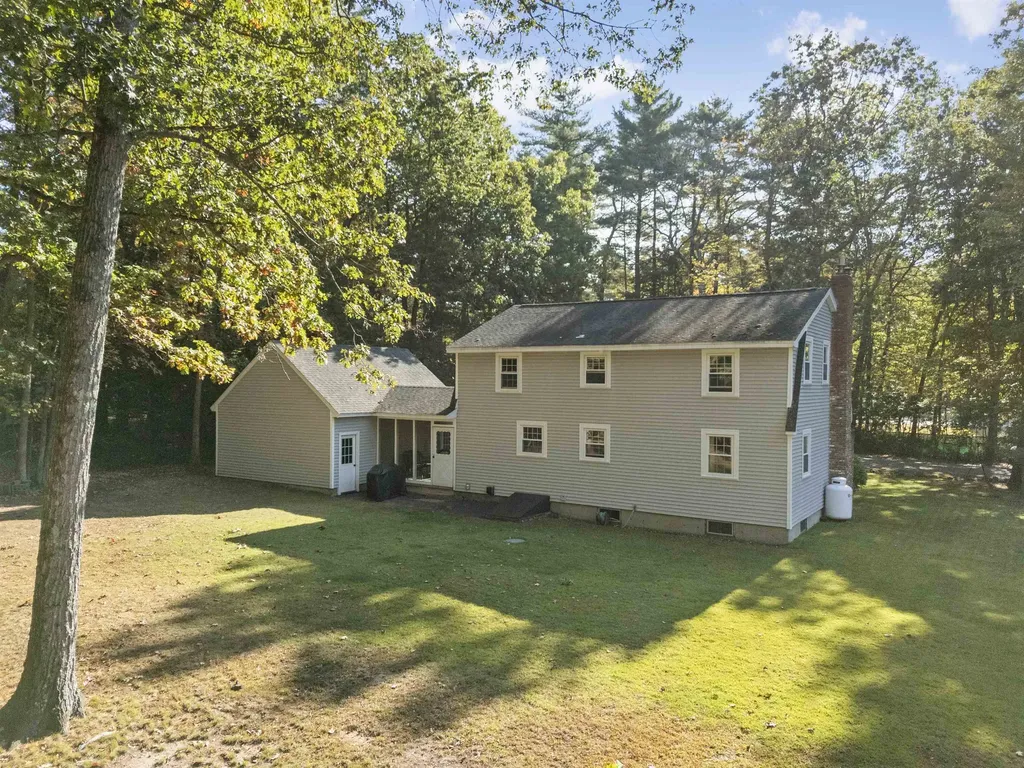 19 Vista Way Merrimack NH 03054