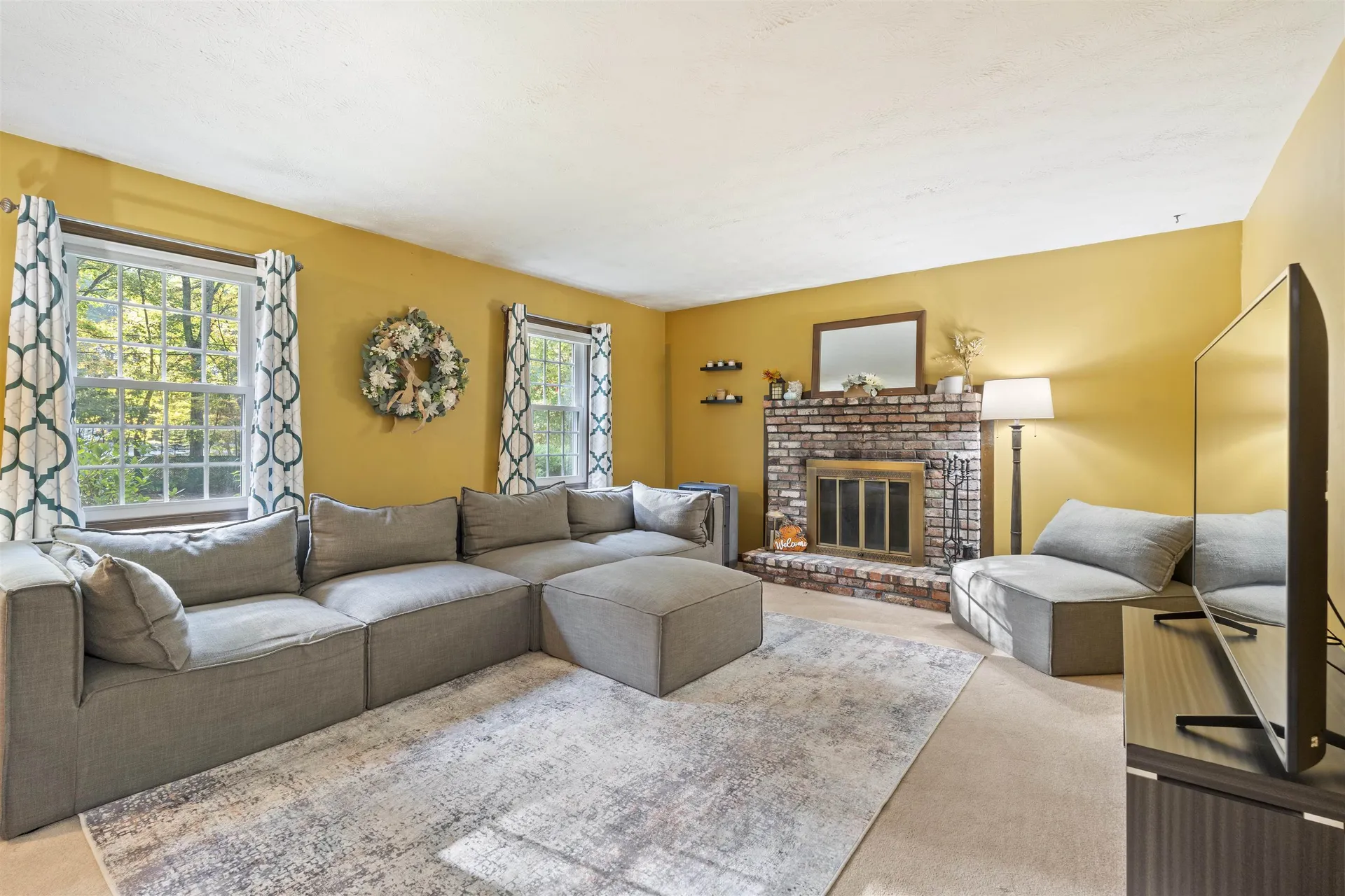 19 Vista Way Merrimack NH 03054